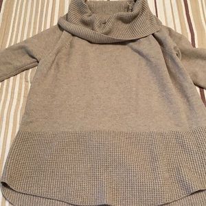 Cyrus knit turtle neck sweater. Size XL